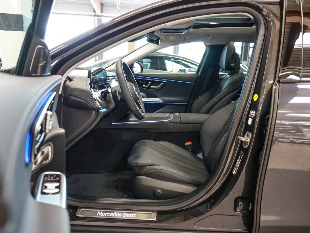 Mercedes-Benz E 300 2025