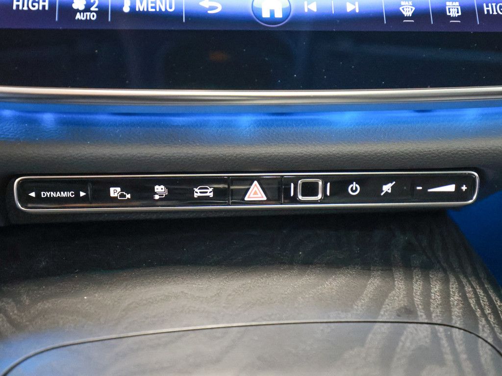 Mercedes-Benz E 300 2025