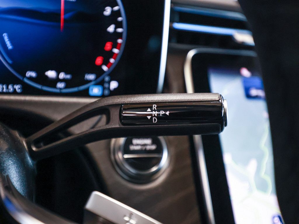 Mercedes-Benz E 300 2025