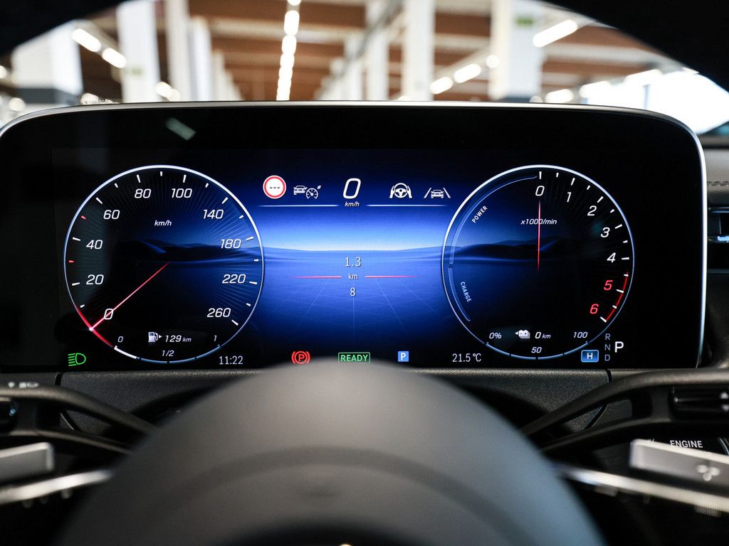 Mercedes-Benz E 300 2025