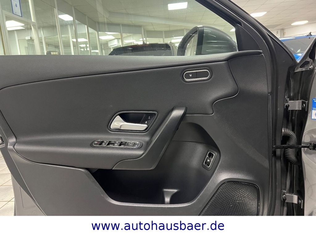 Mercedes-Benz A 180 2022