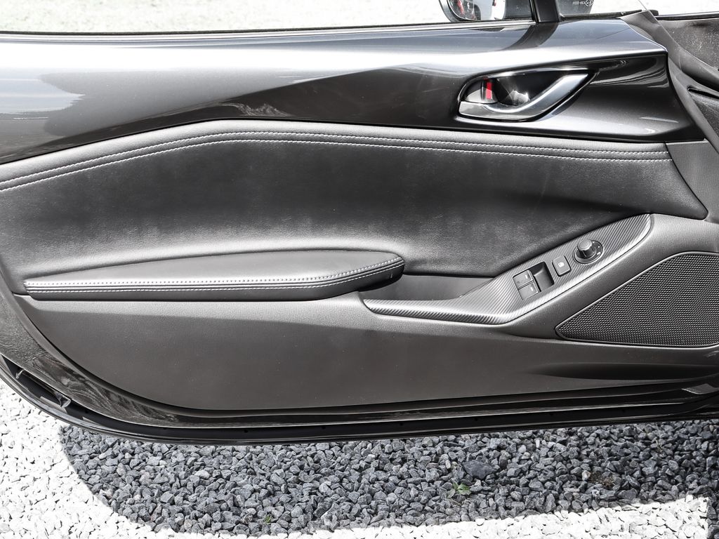Mazda MX-5 2025