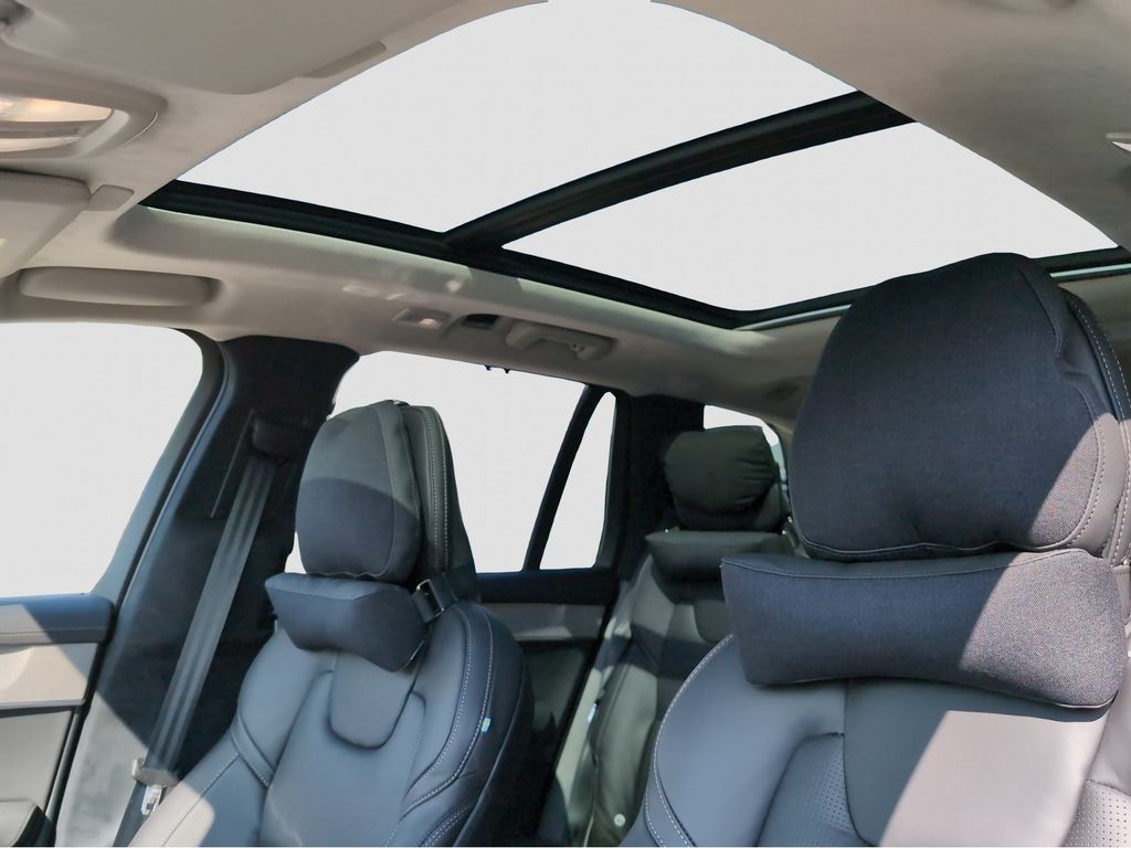 Volvo XC90 2025