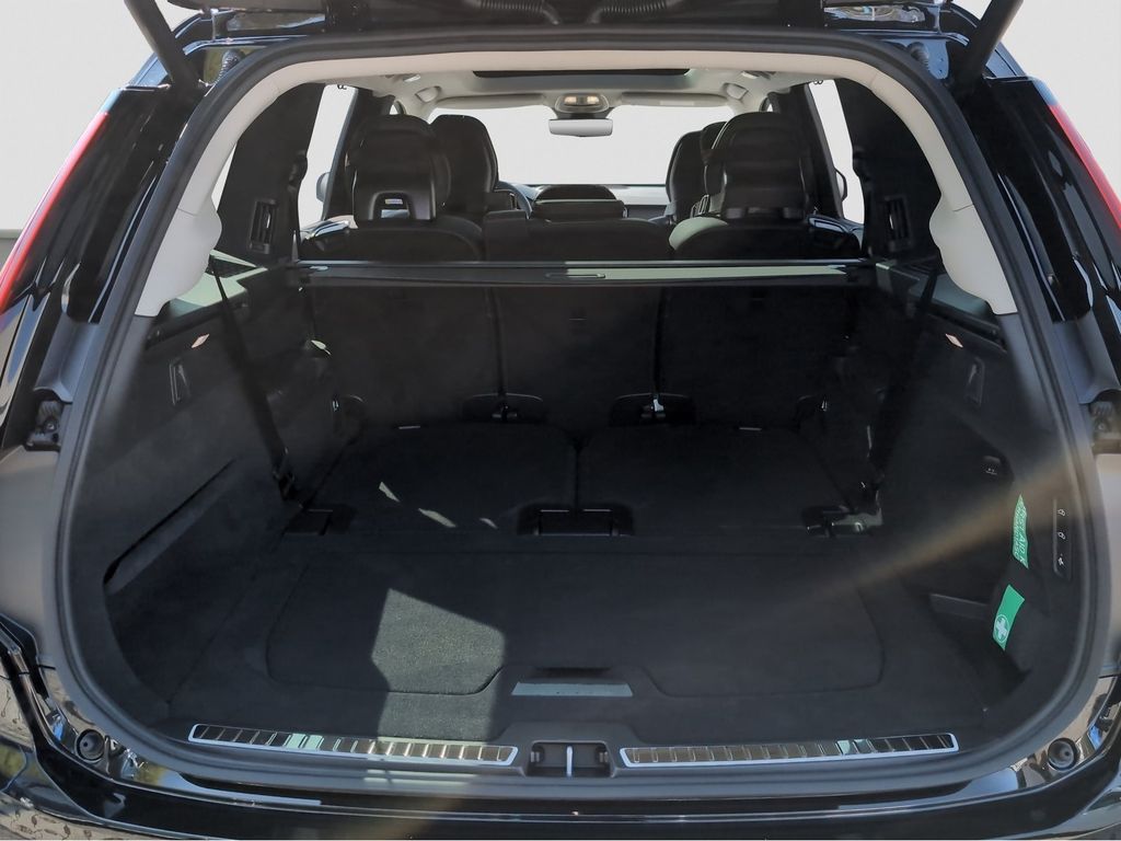 Volvo XC90 2025