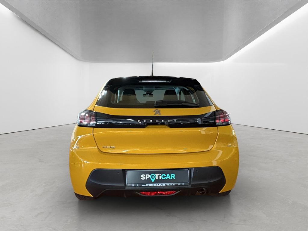 Peugeot 208 2023