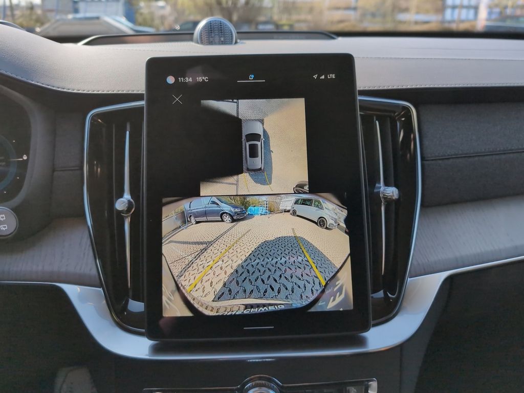Volvo XC90 2025