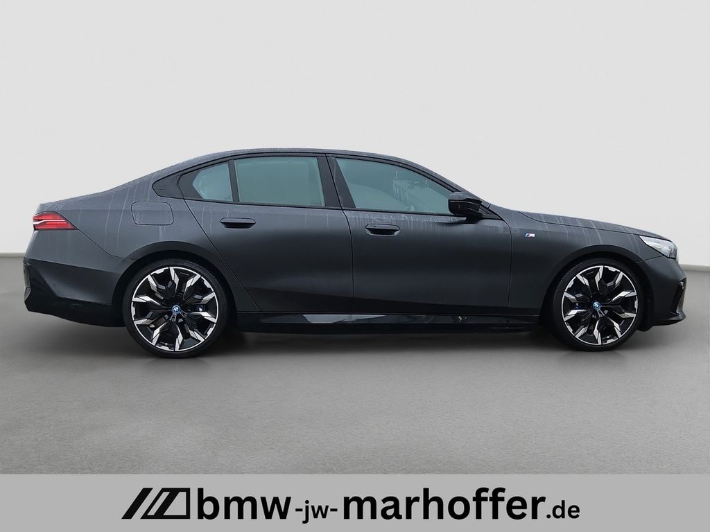 BMW i5 2023