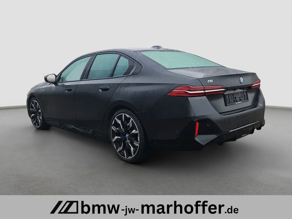 BMW i5 2023
