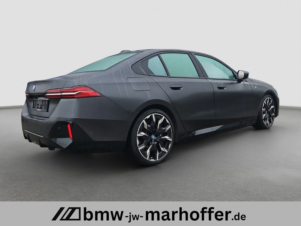 BMW i5 2023