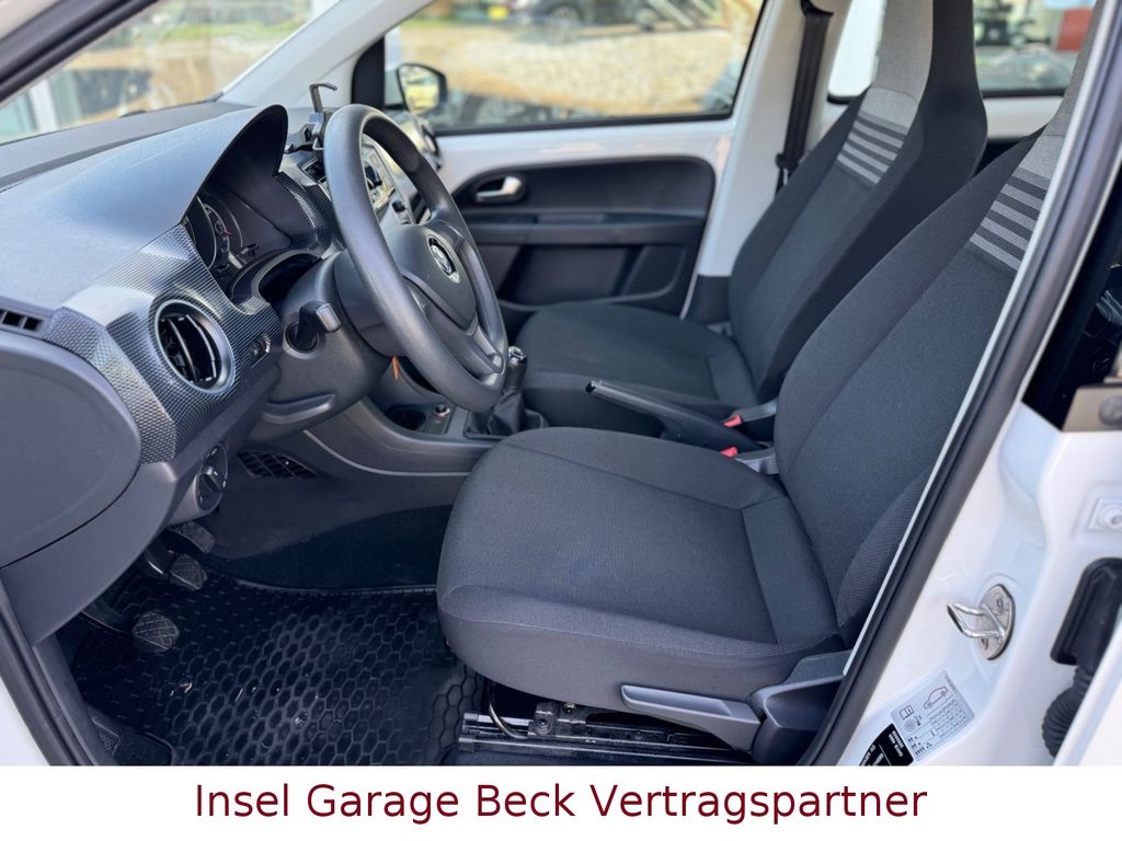 Volkswagen up! 2018