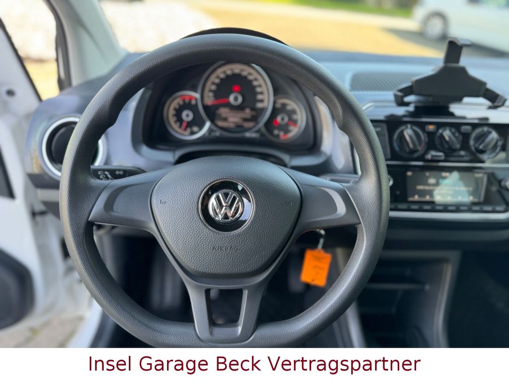 Volkswagen up! 2018