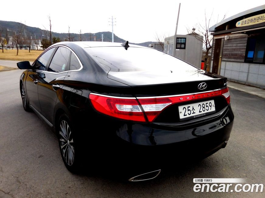 Hyundai Grandeur 2013