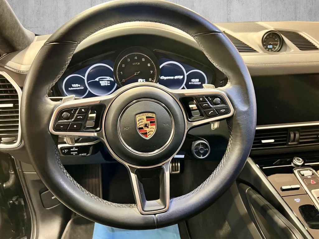 Porsche Cayenne 2021