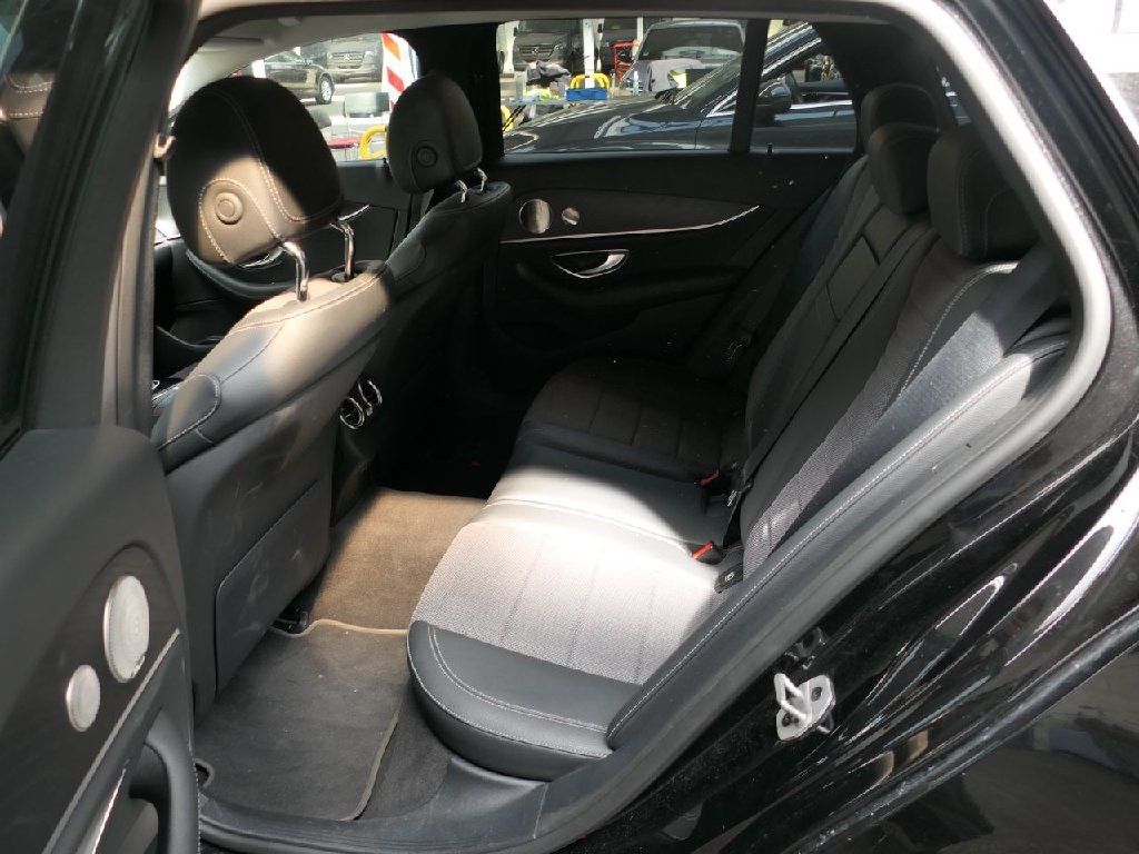 Mercedes-Benz E 300 2021