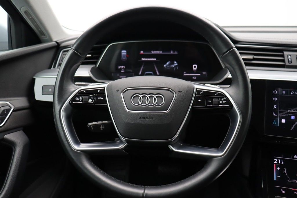 Audi e-tron 2022