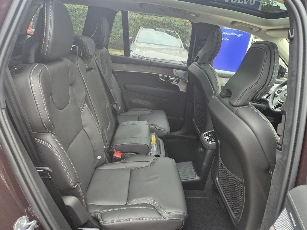Volvo XC90 2025