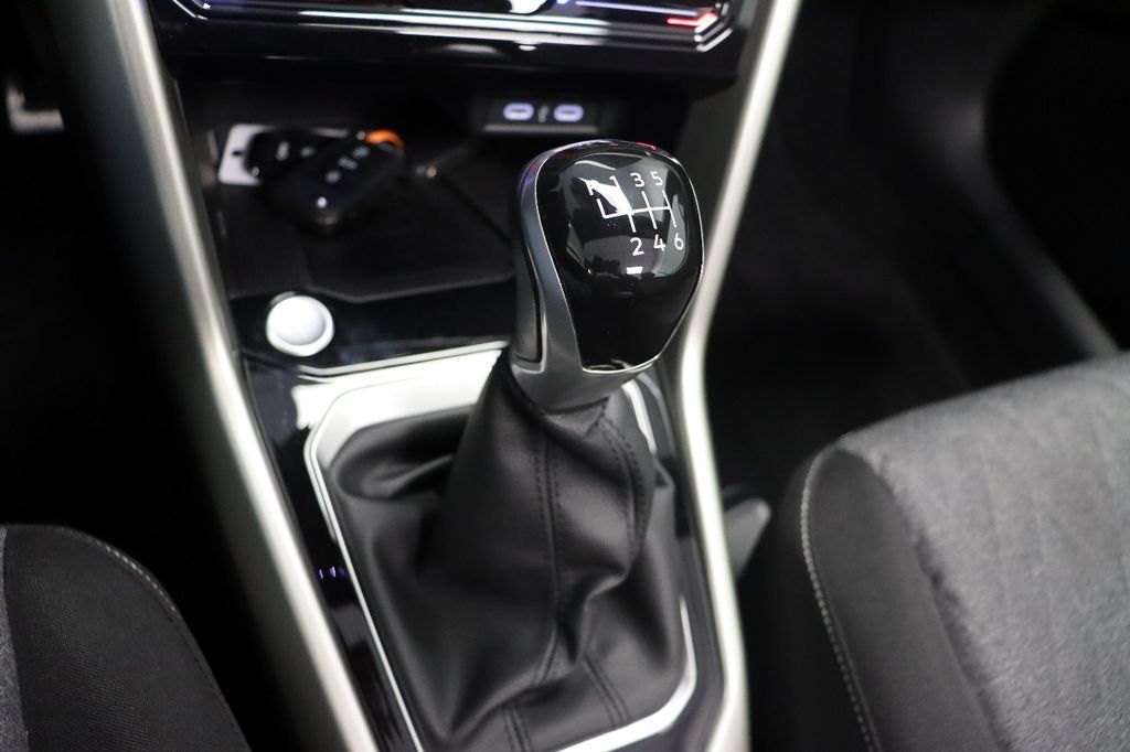 Volkswagen T-Roc 2024