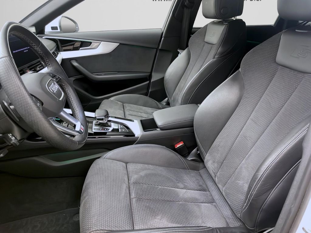 Audi A4 2023
