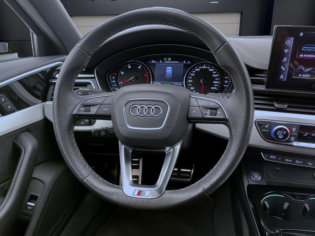 Audi A4 2023