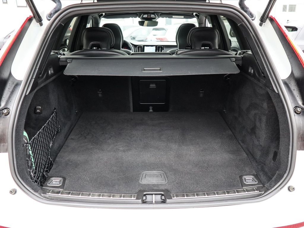 Volvo XC60 2022