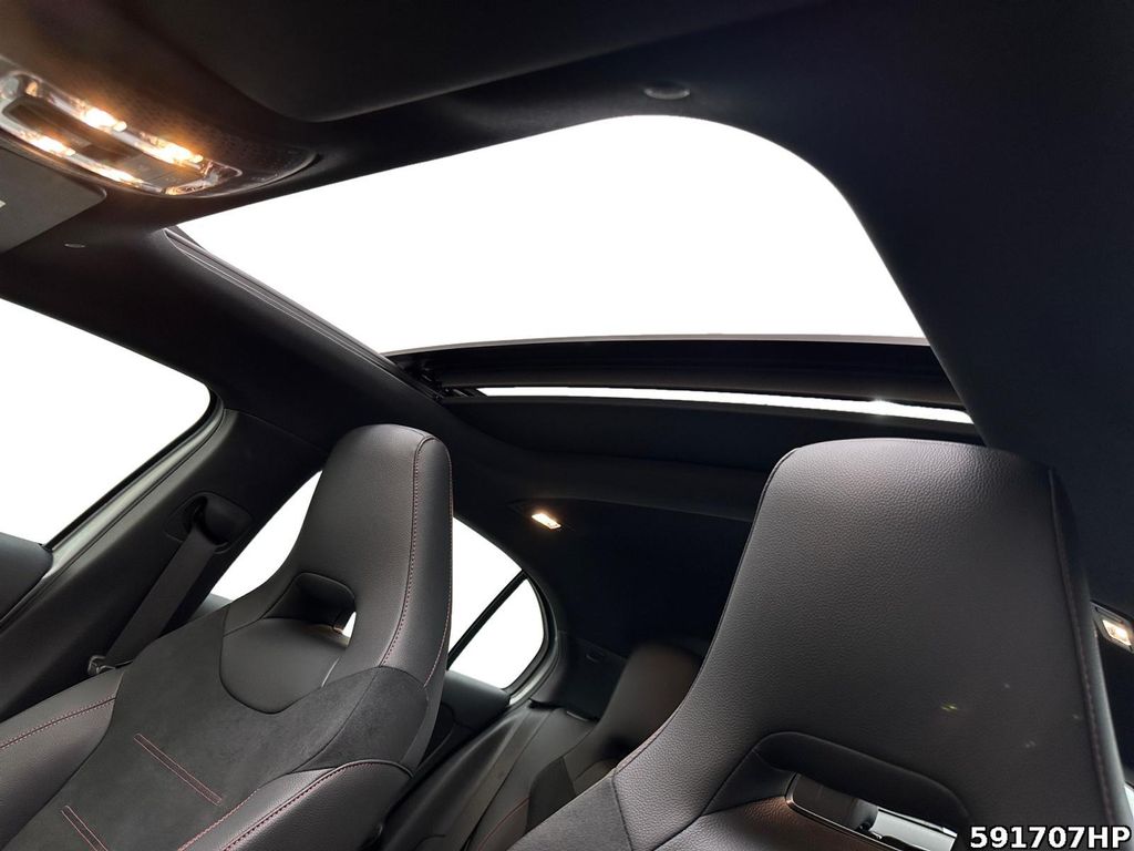 Mercedes-Benz A 250 2024