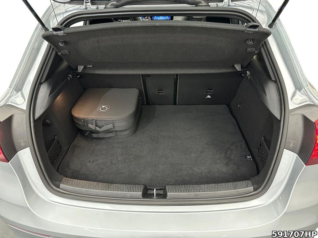 Mercedes-Benz A 250 2024