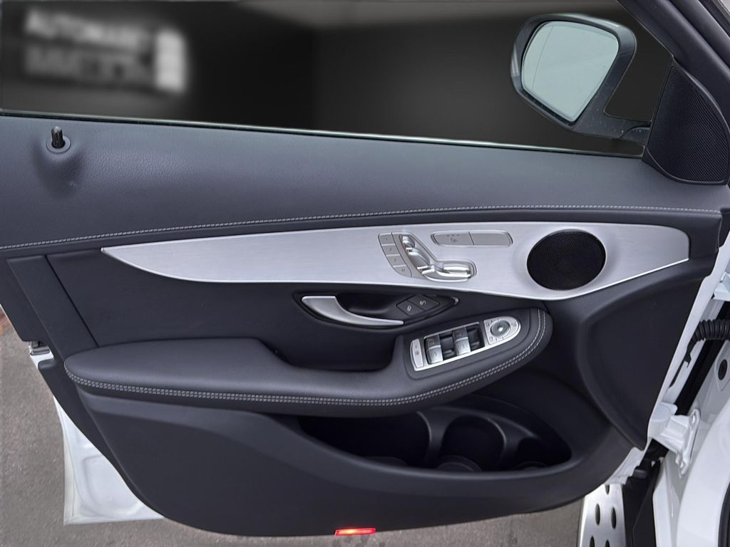 Mercedes-Benz GLC 300 2022