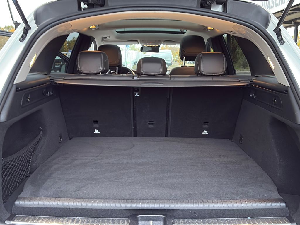Mercedes-Benz GLC 300 2022