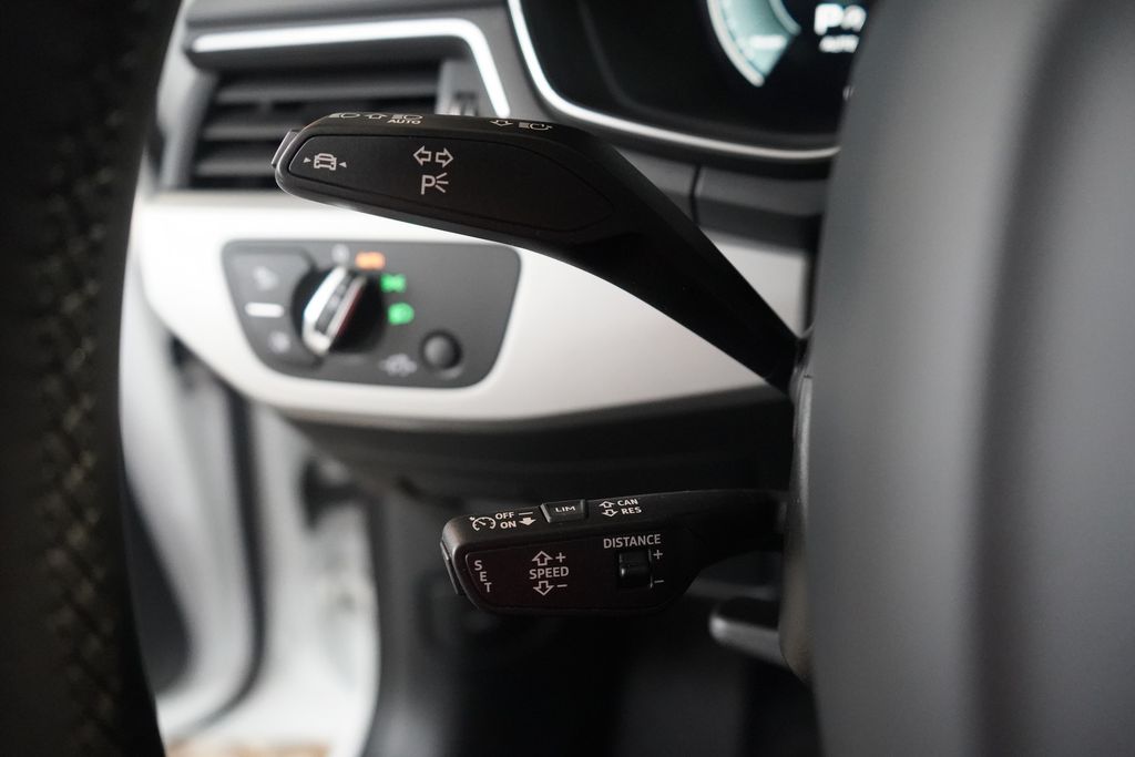 Audi A4 2023