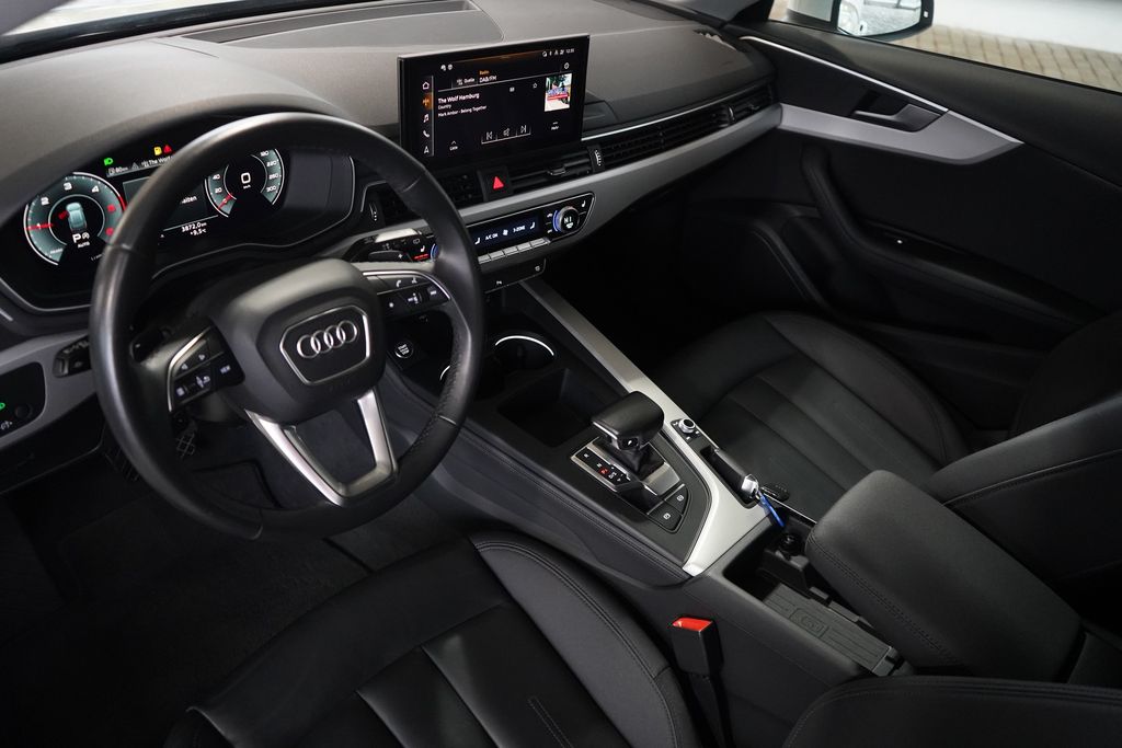 Audi A4 2023