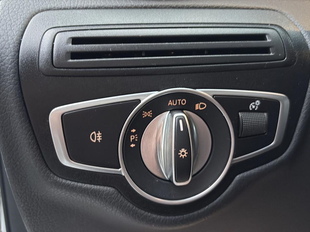 Mercedes-Benz GLC 300 2022