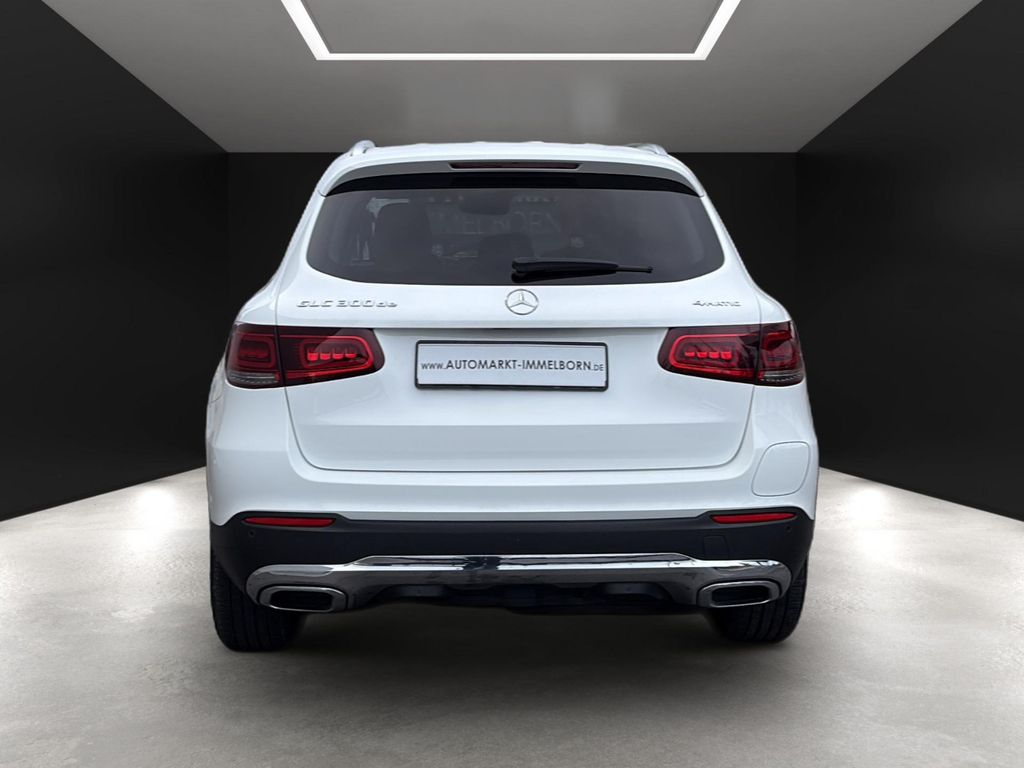 Mercedes-Benz GLC 300 2022