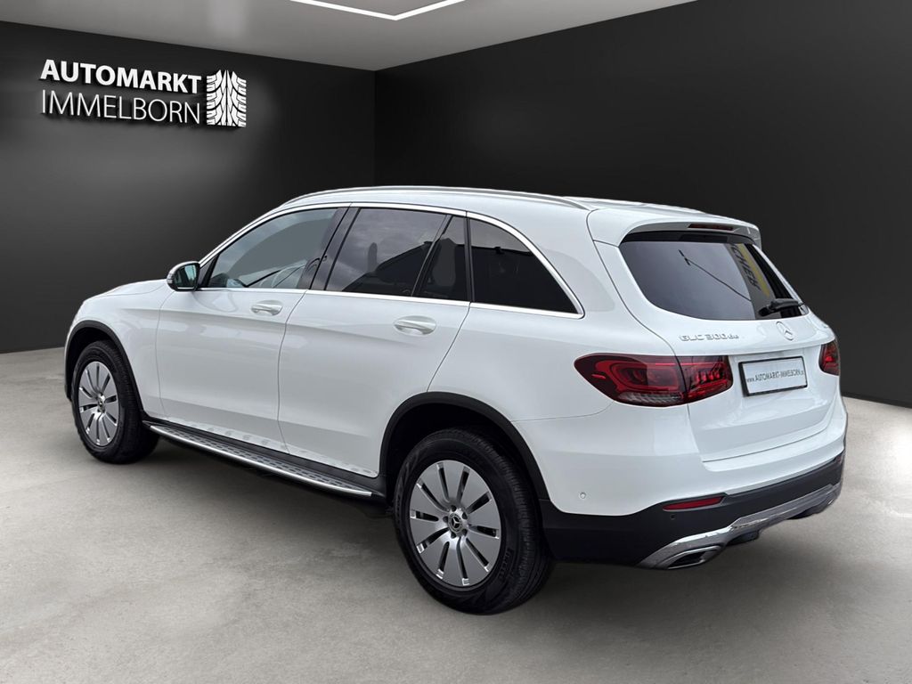 Mercedes-Benz GLC 300 2022