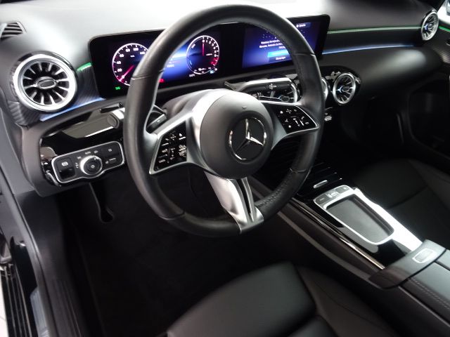 Mercedes-Benz A 250 2024