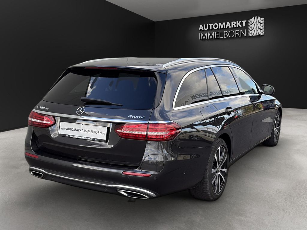 Mercedes-Benz E 300 2021