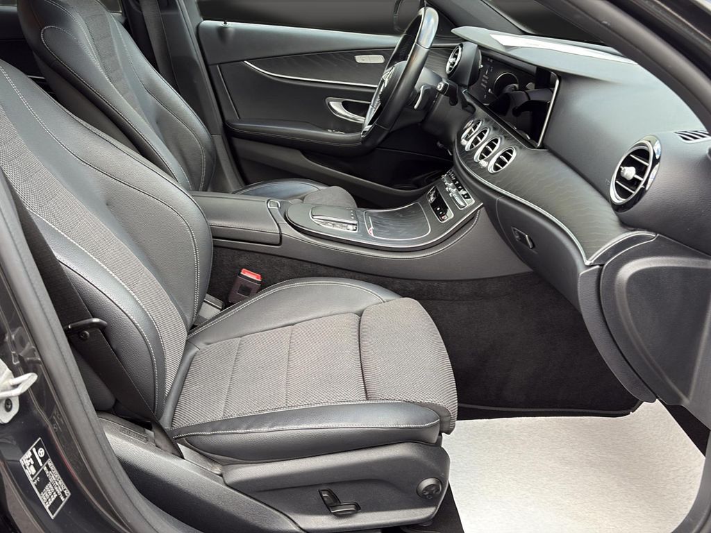 Mercedes-Benz E 300 2021