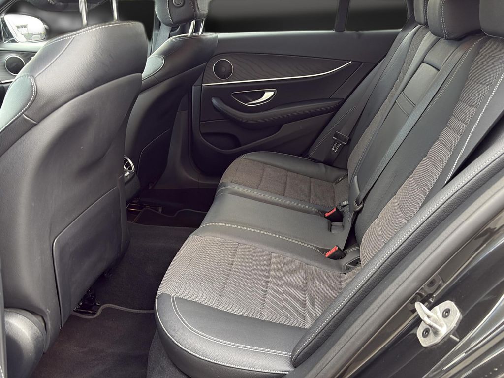 Mercedes-Benz E 300 2021