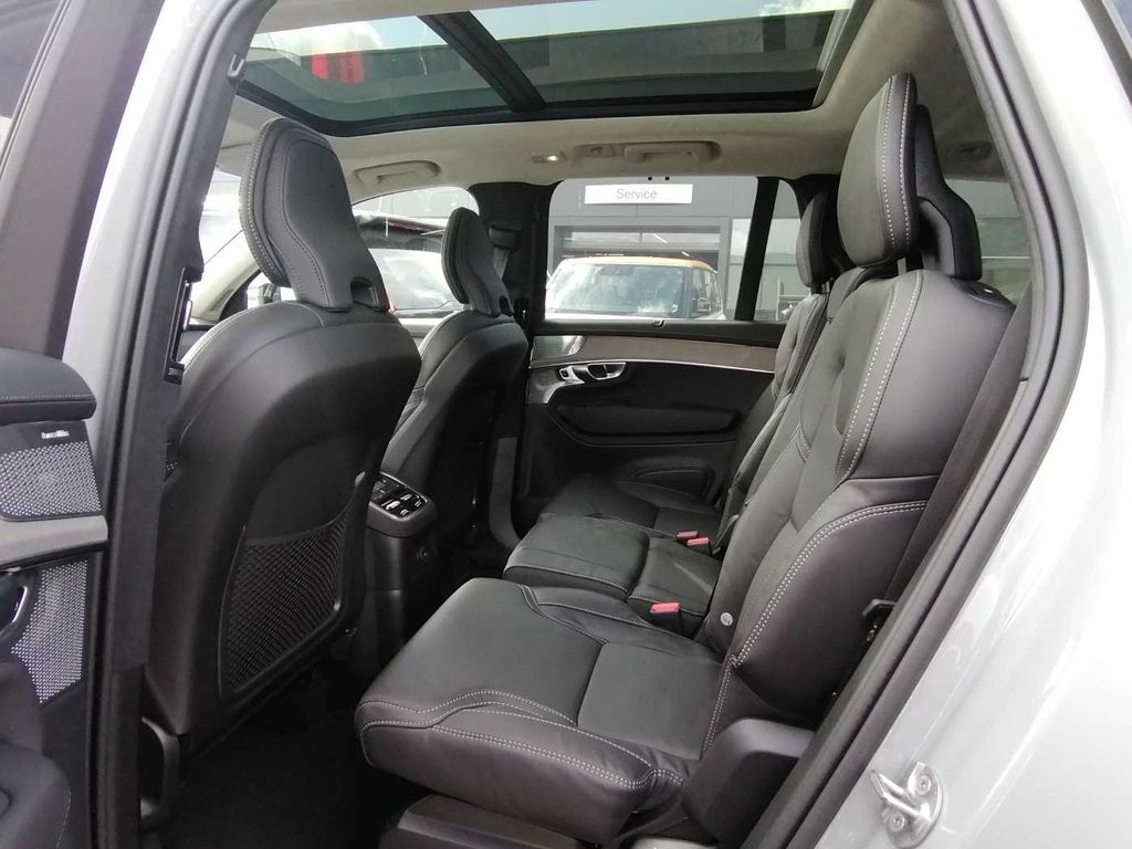 Volvo XC90 2025