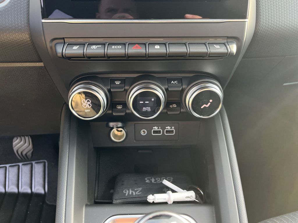 Mitsubishi Colt 2025