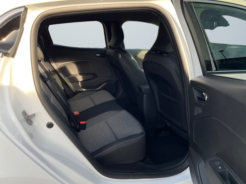 Mitsubishi Colt 2025