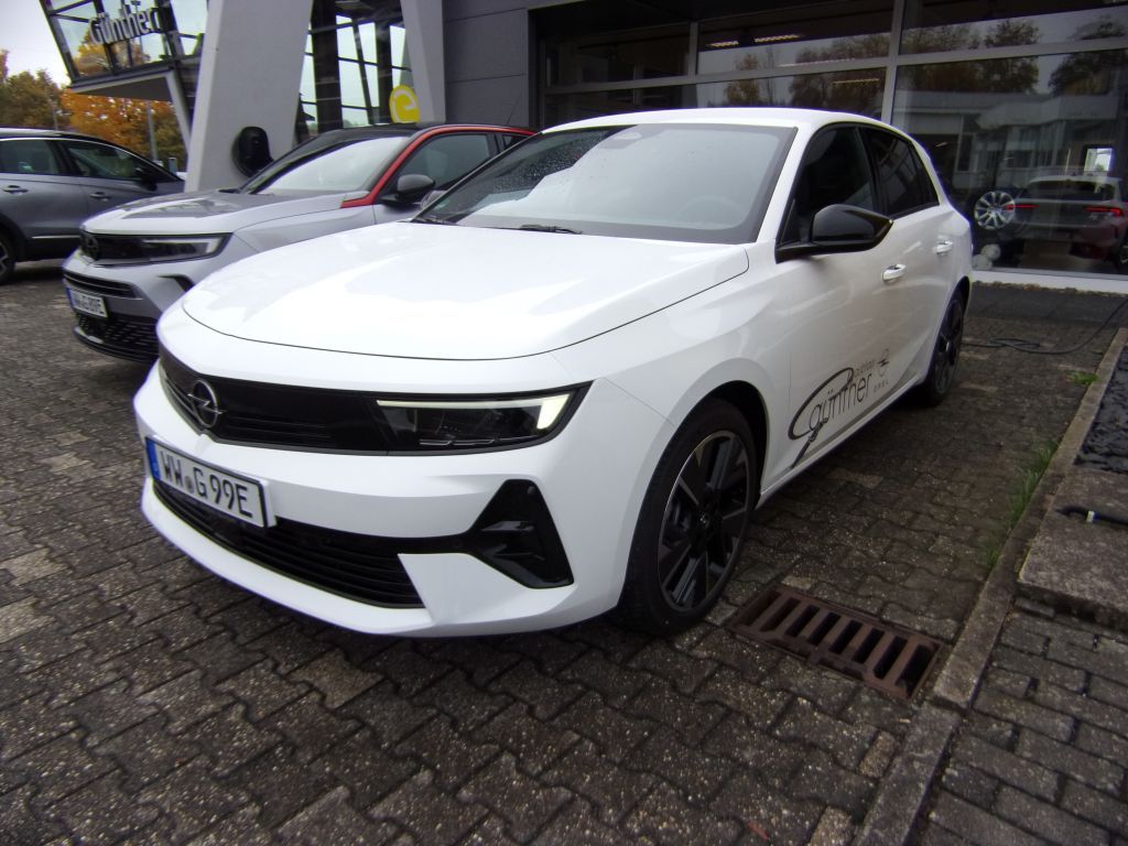 Opel Astra 2025