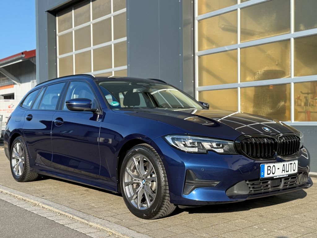 BMW 330 2019