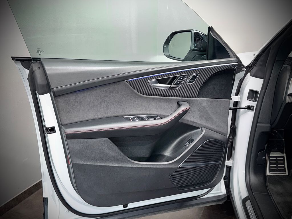 Audi RSQ8 2023