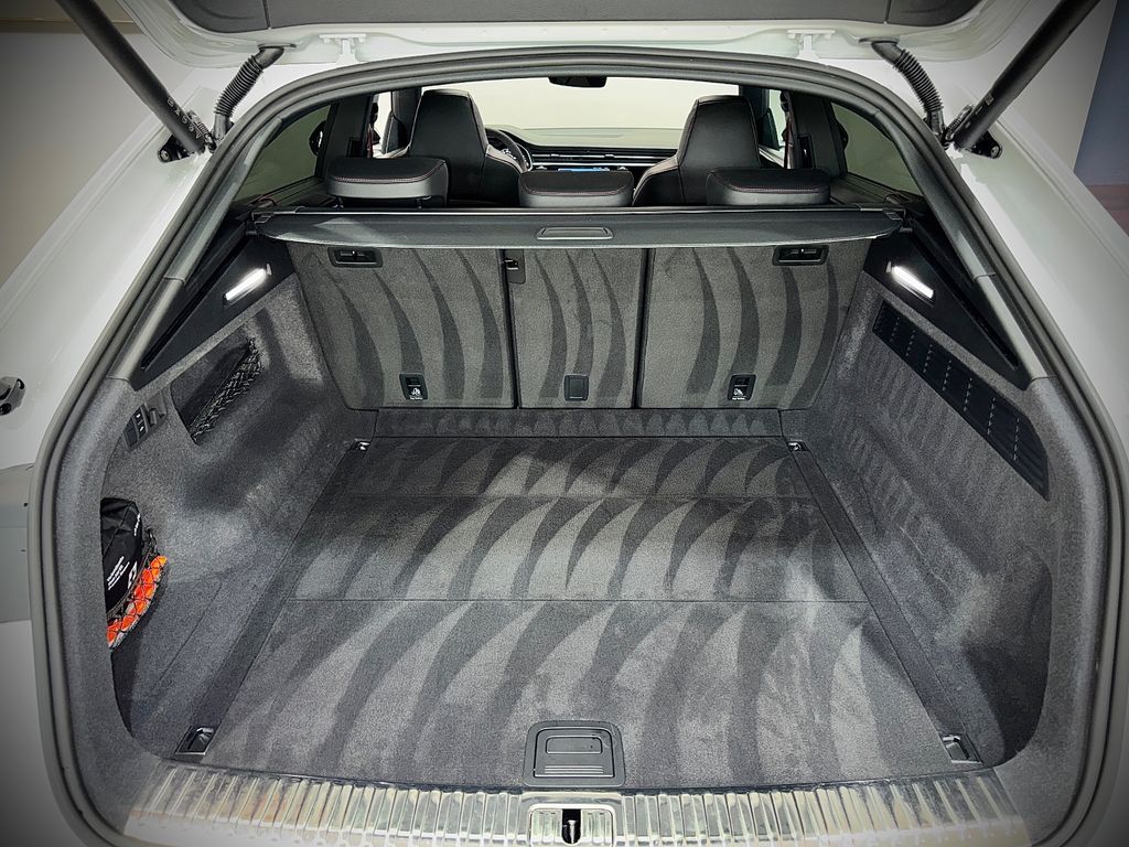 Audi RSQ8 2023