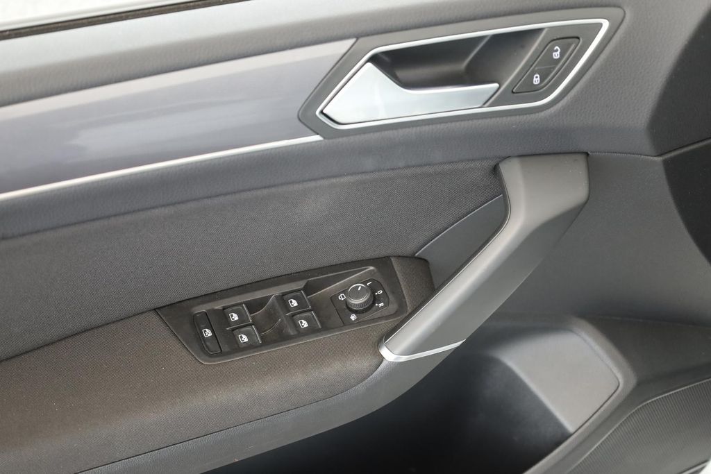 Volkswagen Touran 2025