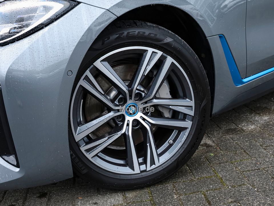 BMW i4 2022