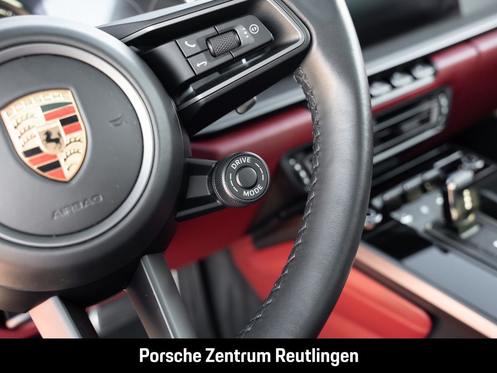Porsche 992 2023