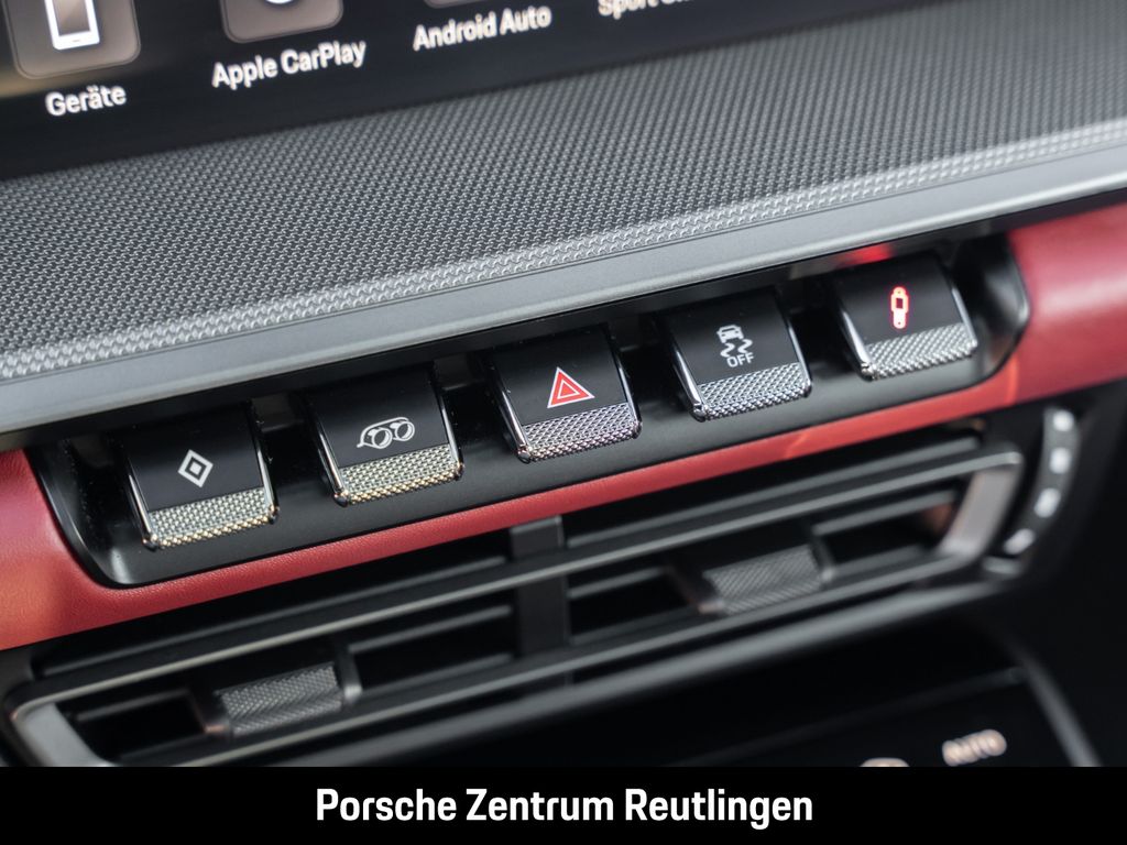 Porsche 992 2023