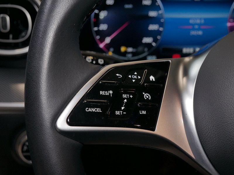 Mercedes-Benz C 300 2023