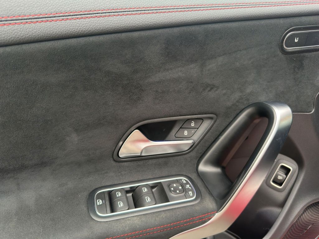 Mercedes-Benz CLA 220 2022